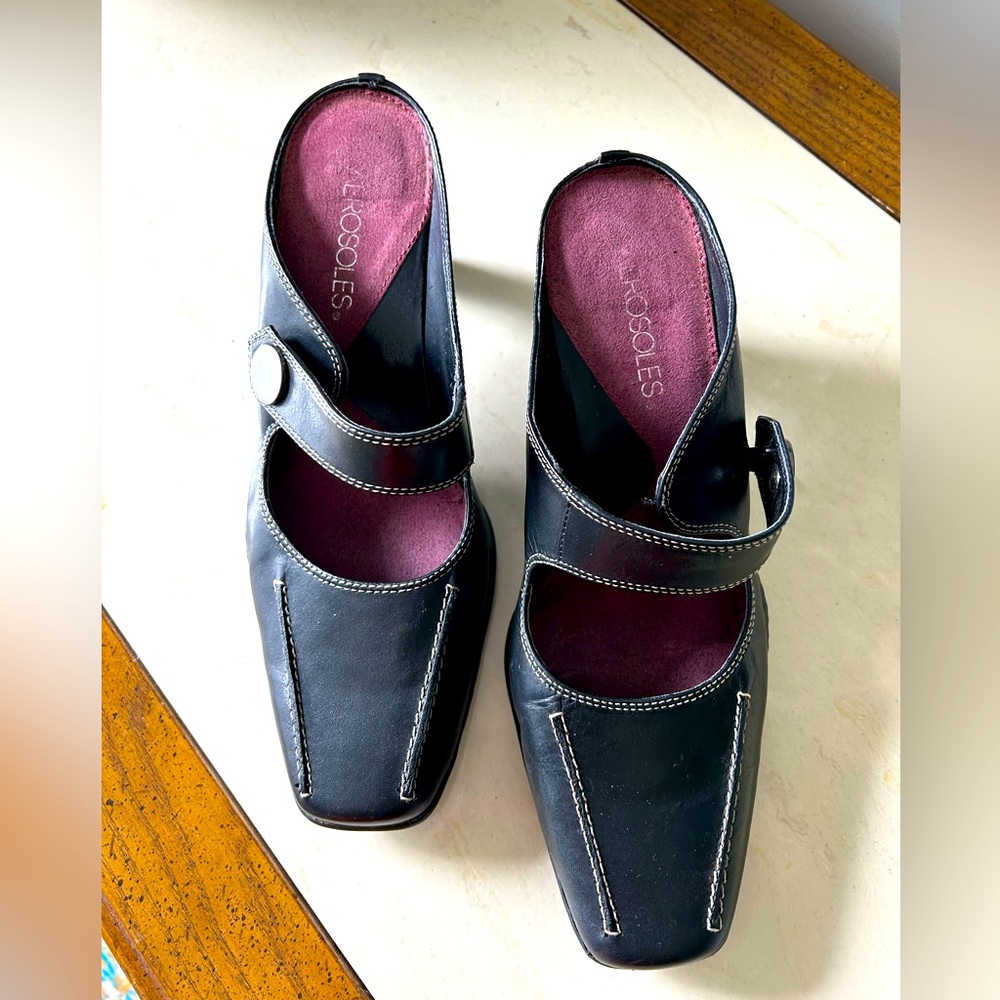 AEROSOLES, vintage black buckles 2” heels. Size 8